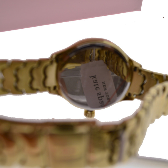Kate Spade Rose Bank Scallop Watch NEW